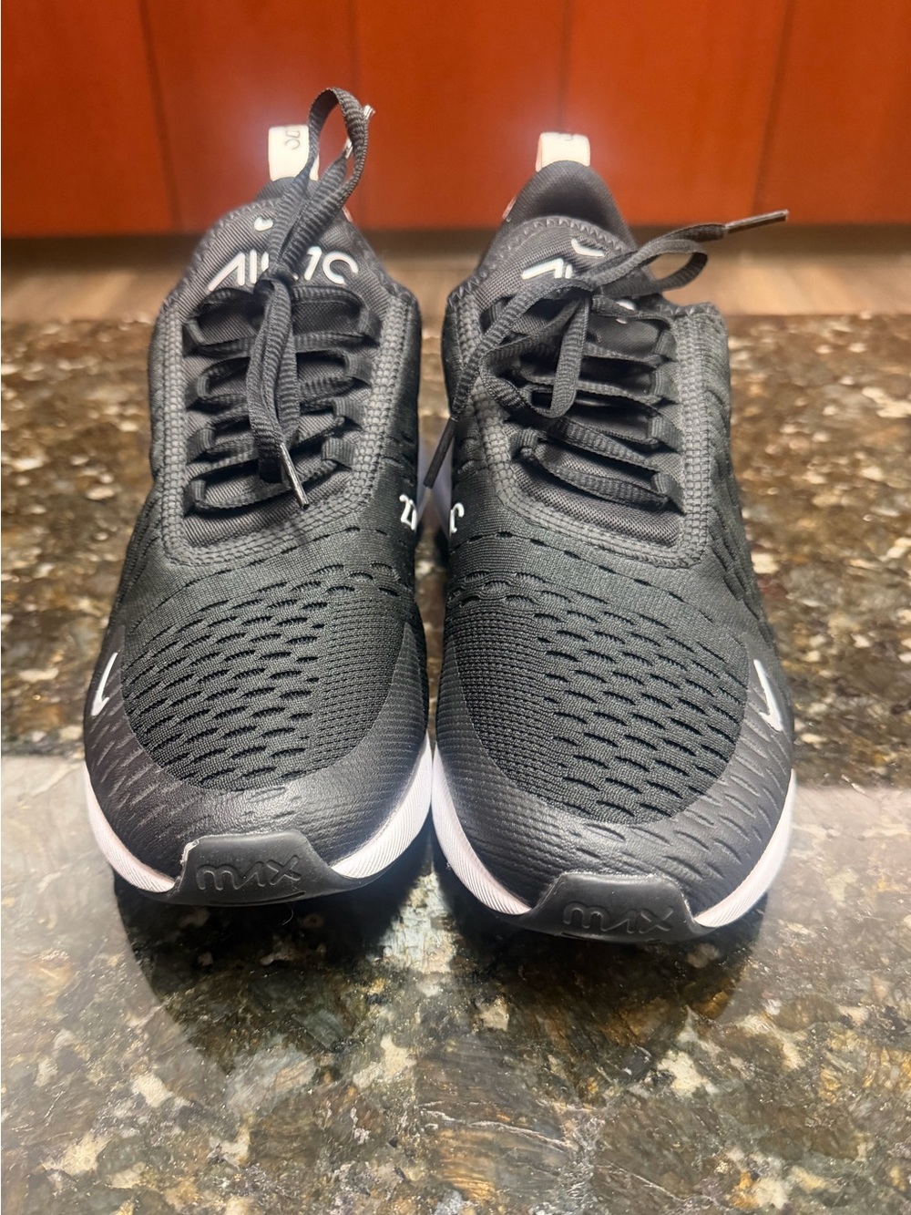 Nike Wome’s Black and White Air Max 270-Style Sneaker - Picture 4 of 6